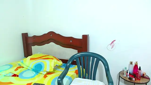 lorenacapelli online show from January 15, 12:14 am