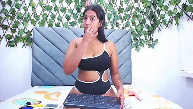 vfridaper online show from October 9, 1:55 pm