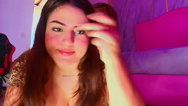 Snapshot of salmaa_27 chatting on October 18, 3:25 pm salmaa 27 online show from October 18, 3:25 pm