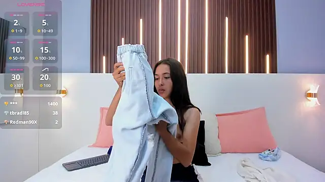 Nathaly  Rosse online show from October 9, 3:18 am