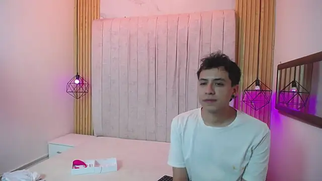Snapshot of jakeyariana chatting on October 21, 8:08 pm jakeyariana online show from October 21, 8:08 pm