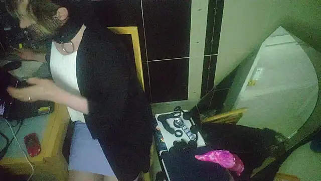 LilithsEve online show from October 22, 11:47 pm