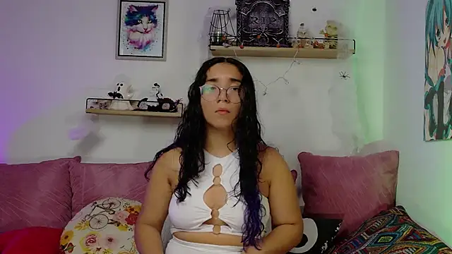 LucyDerby online show from November 13, 2:04 am