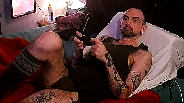 hungbot online show from December 16, 5:55 am