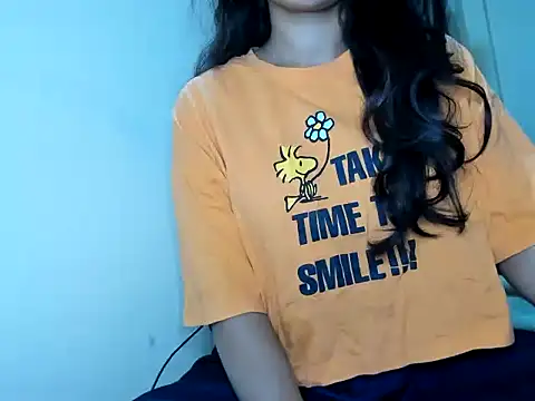 Queen-Bee143 online show from February 25, 5:57 pm