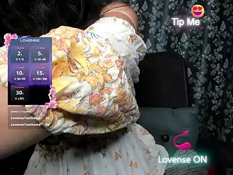 Queen-Bee143 online show from March 2, 6:04 pm