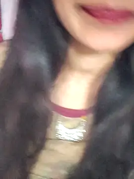 Queen-Bee143 online show from February 10, 6:56 am