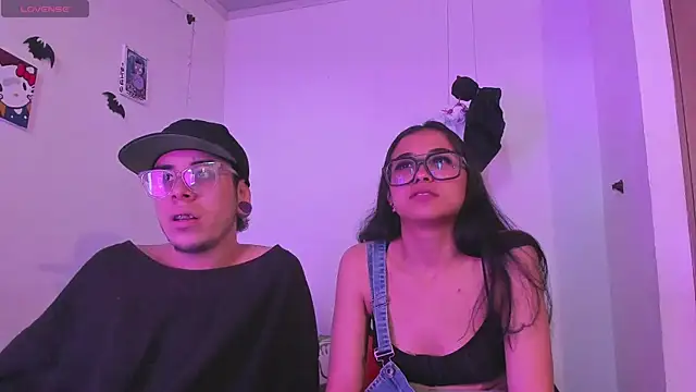 Snapshot of Dirty_Pleasure69 chatting on November 6, 8:13 pm Dirty Pleasure69 online show from November 6, 8:13 pm