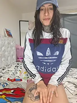 Harley Miller  online show from September 29, 12:00 pm