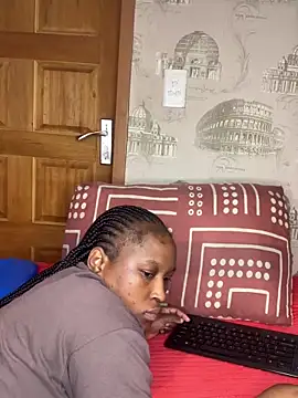 Bellabootie online show from April 5, 8:43 am