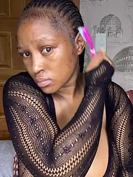 Bellabootie online show from April 14, 7:13 am