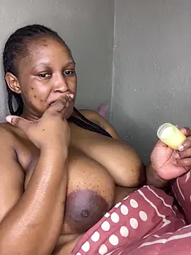 Bellabootie online show from March 9, 7:45 am