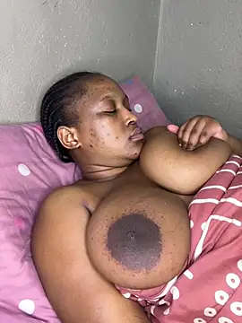 Bellabootie online show from March 12, 9:30 pm