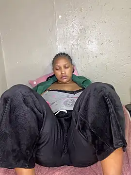 Bellabootie online show from February 16, 8:07 pm