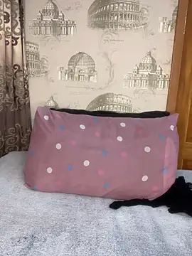 Bellabootie online show from April 2, 9:16 am