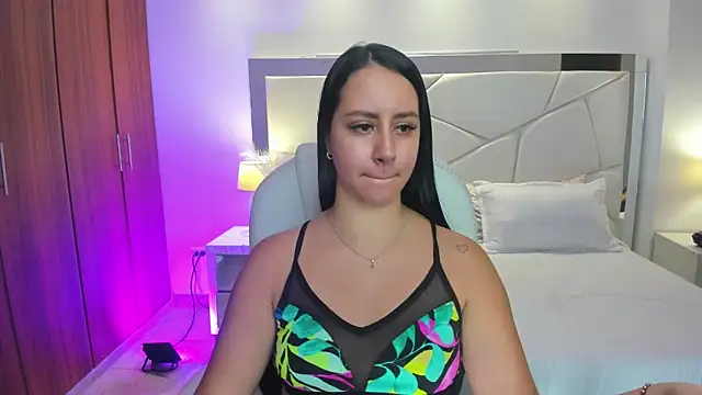 Natasha Kiim  online show from April 2, 5:03 am