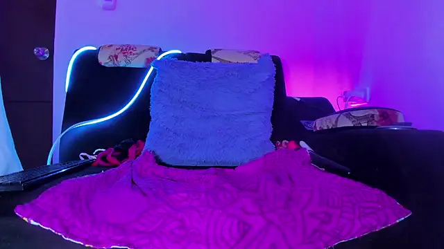 naty hot4uu online show from February 19, 3:20 pm