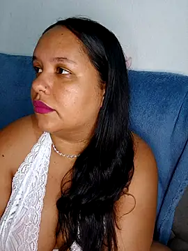 Snapshot of EggedGrowth chatting on November 27, 9:37 pm EggedGrowth online show from November 27, 9:37 pm