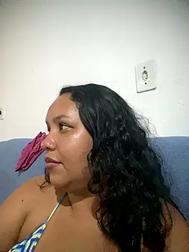 Snapshot of EggedGrowth chatting on January 11, 1:56 am EggedGrowth online show from January 11, 1:56 am