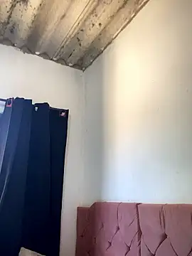 Snapshot of EggedGrowth chatting on January 11, 2:35 pm EggedGrowth online show from January 11, 2:35 pm