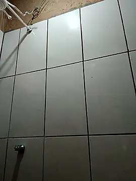 Snapshot of EggedGrowth chatting on November 23, 12:26 pm EggedGrowth online show from November 23, 12:26 pm