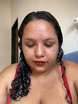 Snapshot of EggedGrowth chatting on February 5, 12:56 pm EggedGrowth online show from February 5, 12:56 pm