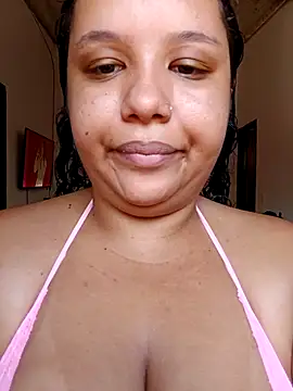 Snapshot of EggedGrowth chatting on November 5, 3:04 pm EggedGrowth online show from November 5, 3:04 pm