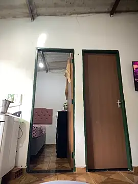 Snapshot of EggedGrowth chatting on March 1, 12:16 pm EggedGrowth online show from March 1, 12:16 pm