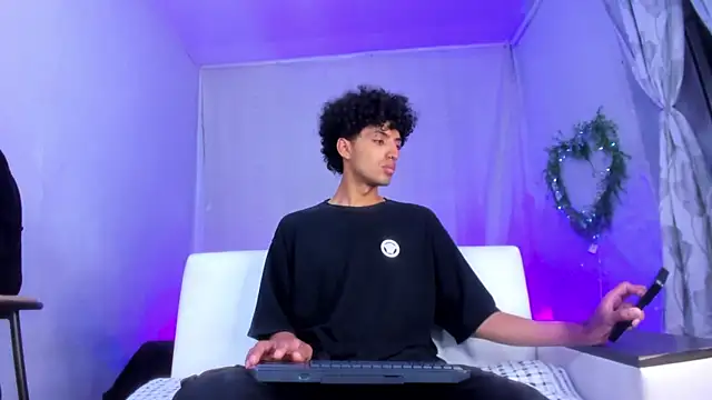 josesweet  online show from October 29, 4:28 pm