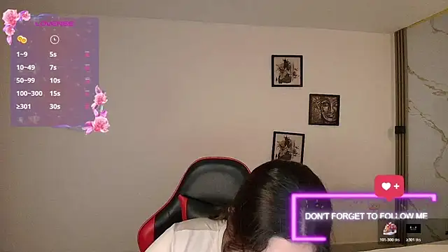 Snapshot of Nina_Rouge7 chatting on November 8, 1:14 pm Nina Rouge7 online show from November 8, 1:14 pm