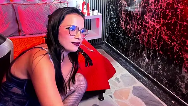 Snapshot of MaraBlake_ chatting on October 27, 9:27 pm MaraBlake online show from October 27, 9:27 pm