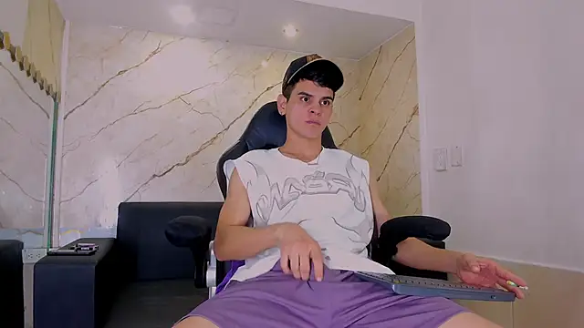 liam coleman25 online show from January 12, 4:30 am