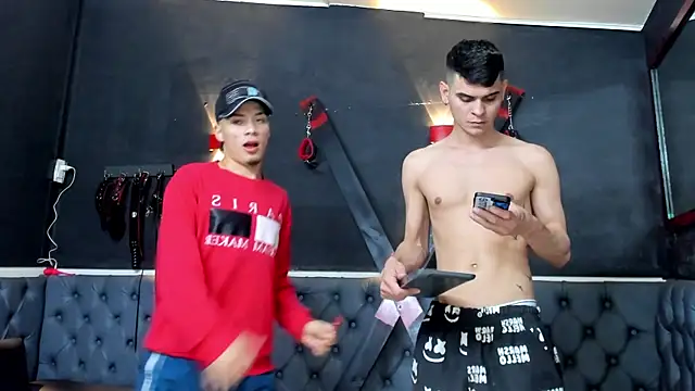 liam coleman25 online show from December 5, 4:55 am