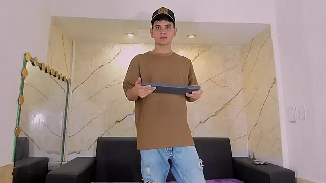 liam coleman25 online show from January 9, 4:41 am