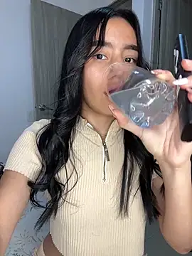 ISABELFORYOU1 online show from February 18, 12:30 am