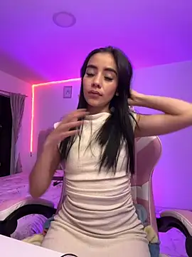 ISABELFORYOU1 online show from October 17, 3:10 am