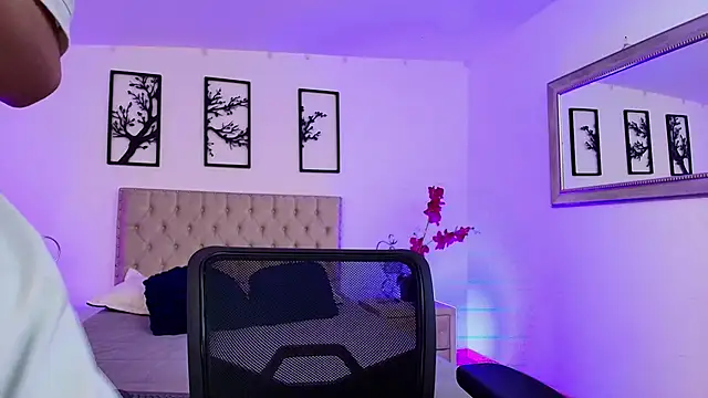 Axel Draven online show from October 10, 11:11 am