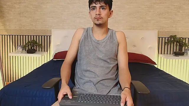 Snapshot of Axel_Draven chatting on July 9, 11:42 am Axel Draven online show from July 9, 11:42 am