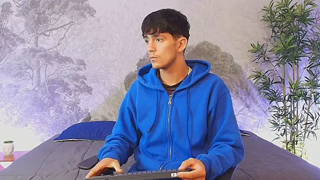 Axel Draven online show from December 19, 11:34 am