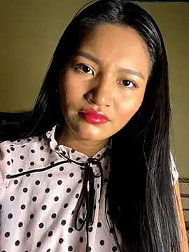 Snapshot of fenixzara chatting on September 24, 6:36 pm fenixzara online show from September 24, 6:36 pm