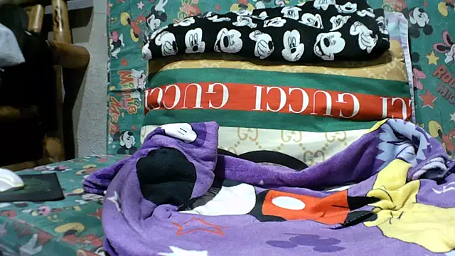 Ella marie14 online show from November 28, 11:05 pm