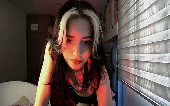 Kittyross online show from September 25, 8:59 pm