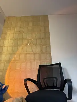 Snapshot of came_lia1 chatting on November 16, 11:59 am came lia1 online show from November 16, 11:59 am