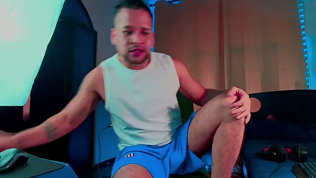 LucasGaeel online show from October 26, 9:04 pm