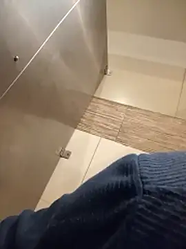 Snapshot of LucasGaeel chatting on February 3, 3:50 pm LucasGaeel online show from February 3, 3:50 pm