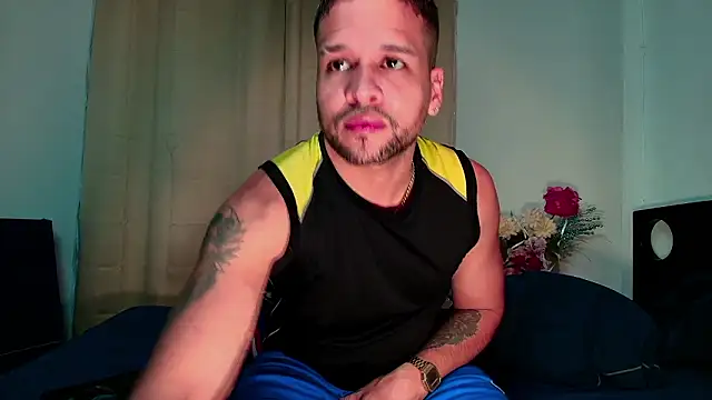 LucasGaeel online show from January 18, 1:53 am