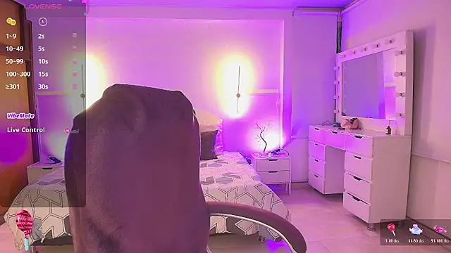 kloe28 online show from April 19, 3:51 am