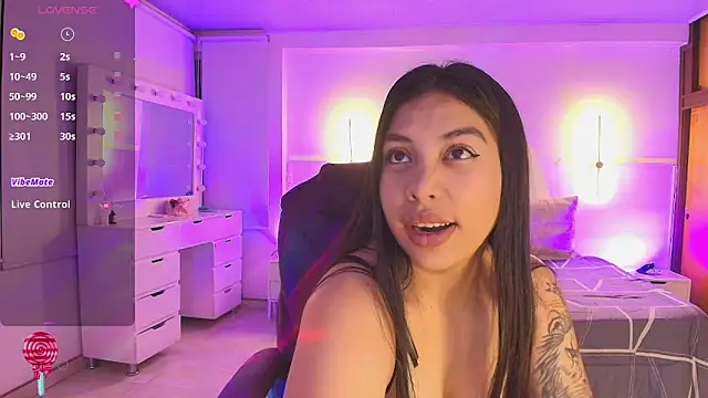 kloe28 online show from April 18, 3:42 am