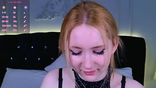 LiraKink online show from April 2, 4:08 am