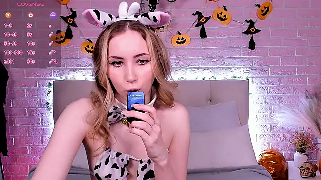 LiraKink online show from October 21, 4:23 am